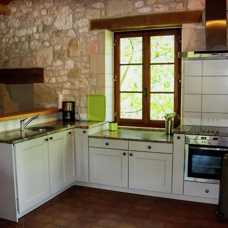 בית נופש With Private Swimming Pool In Wonderful, Peaceful Setting