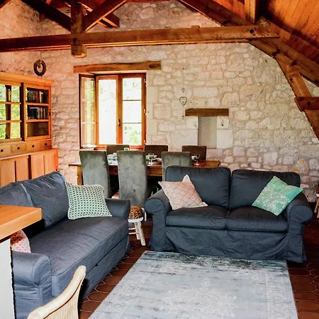 בית נופש With Private Swimming Pool In Wonderful, Peaceful Setting *