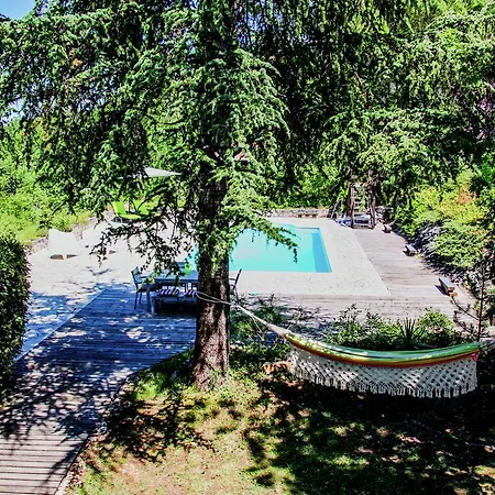 With Private Swimming Pool In Wonderful, Peaceful Setting בית נופש