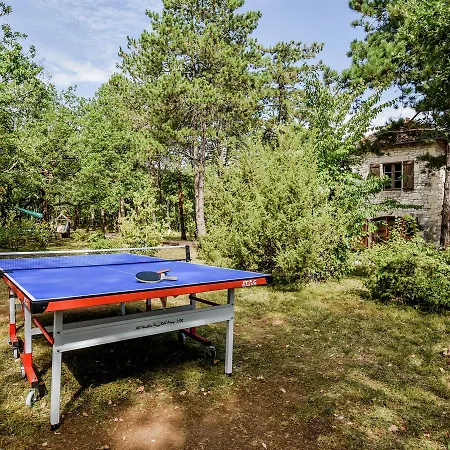 בית נופש With Private Swimming Pool In Wonderful, Peaceful Setting