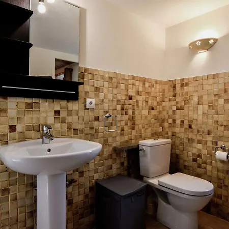 בית נופש With Private Swimming Pool In Wonderful, Peaceful Setting
